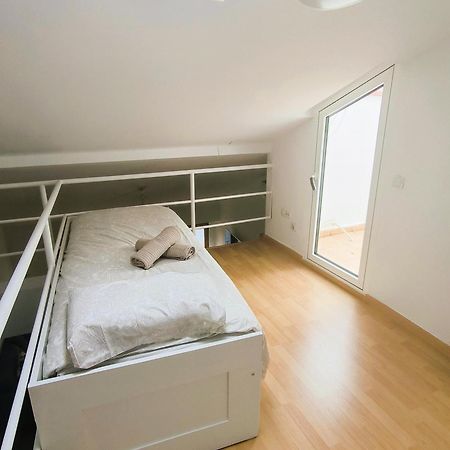 El Loft Del Casco By Alogest Apartment Zaragoza Bagian luar foto