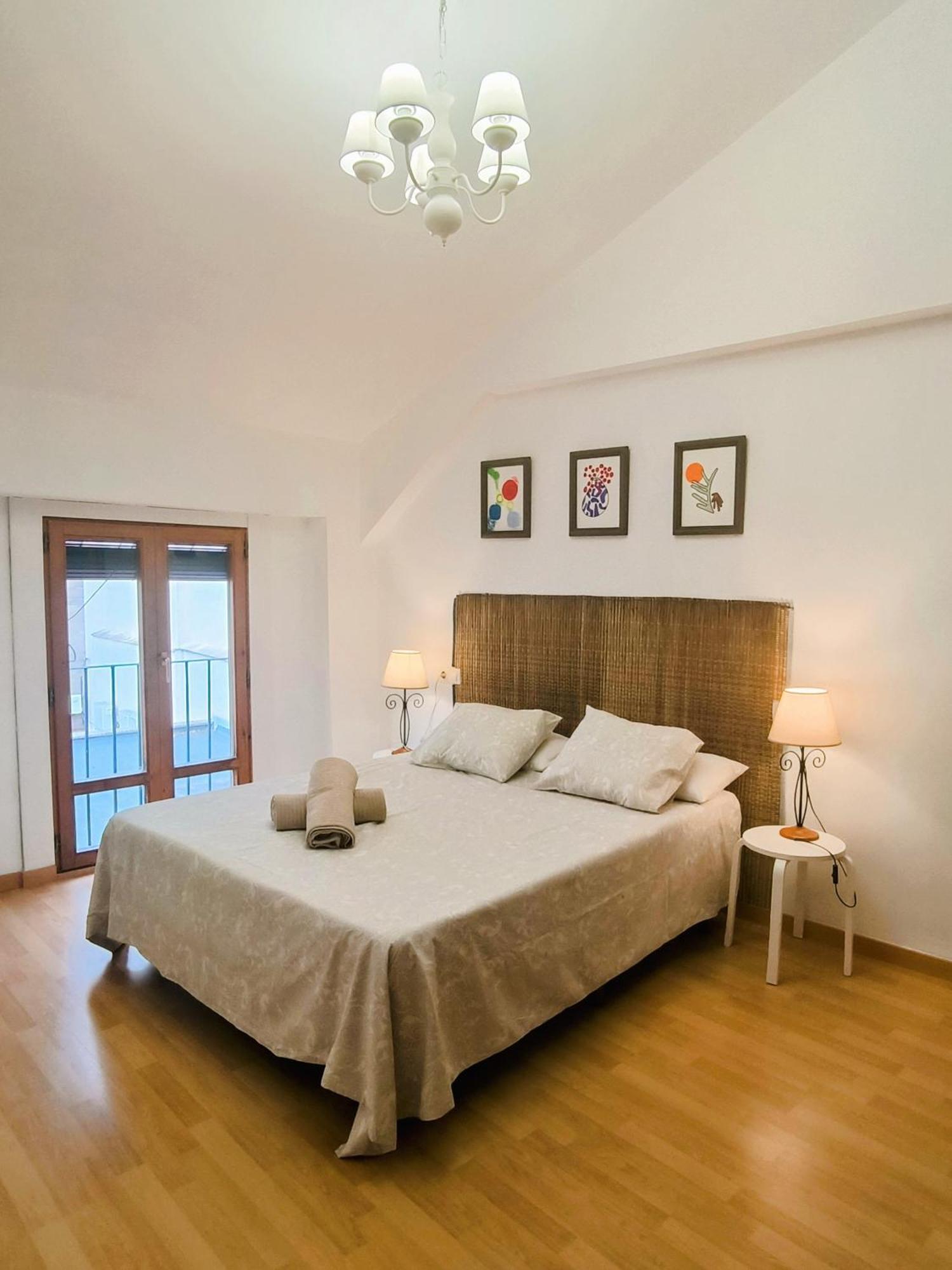 El Loft Del Casco By Alogest Apartment Zaragoza Bagian luar foto