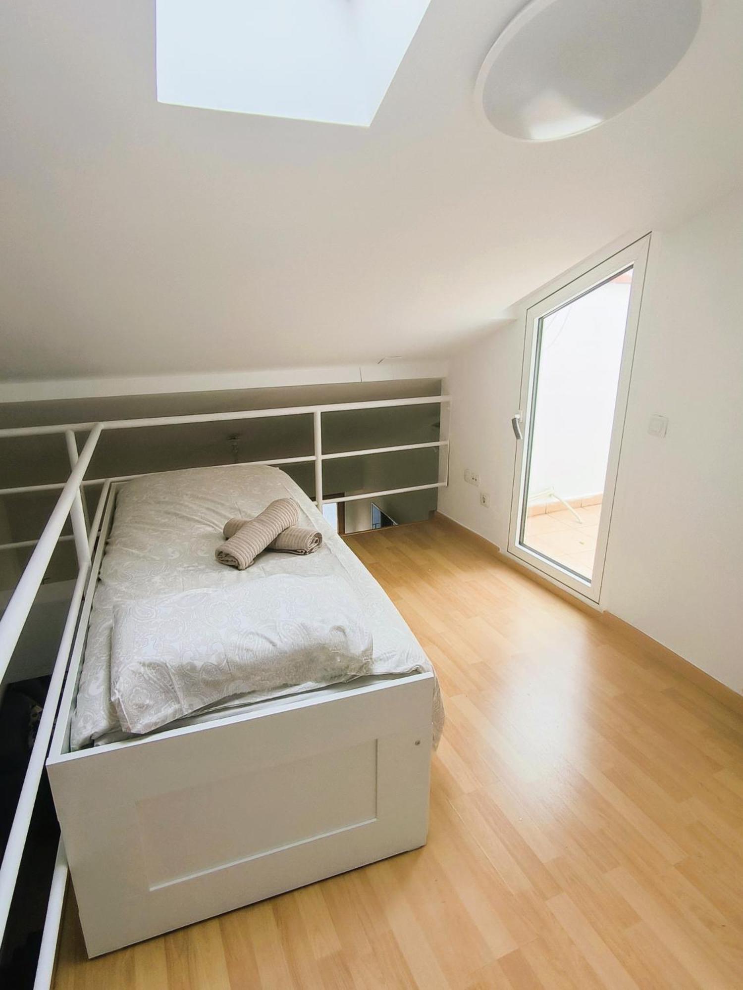 El Loft Del Casco By Alogest Apartment Zaragoza Bagian luar foto