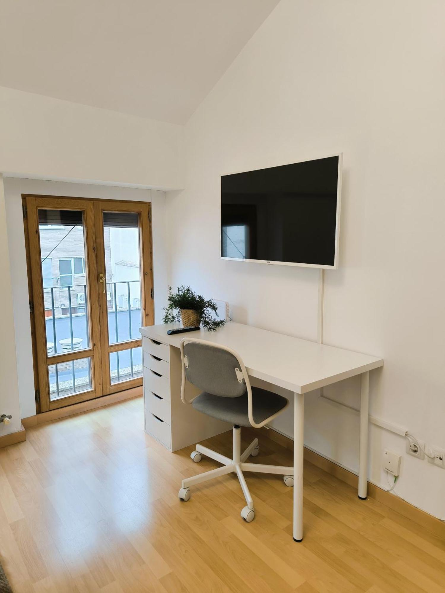 El Loft Del Casco By Alogest Apartment Zaragoza Bagian luar foto