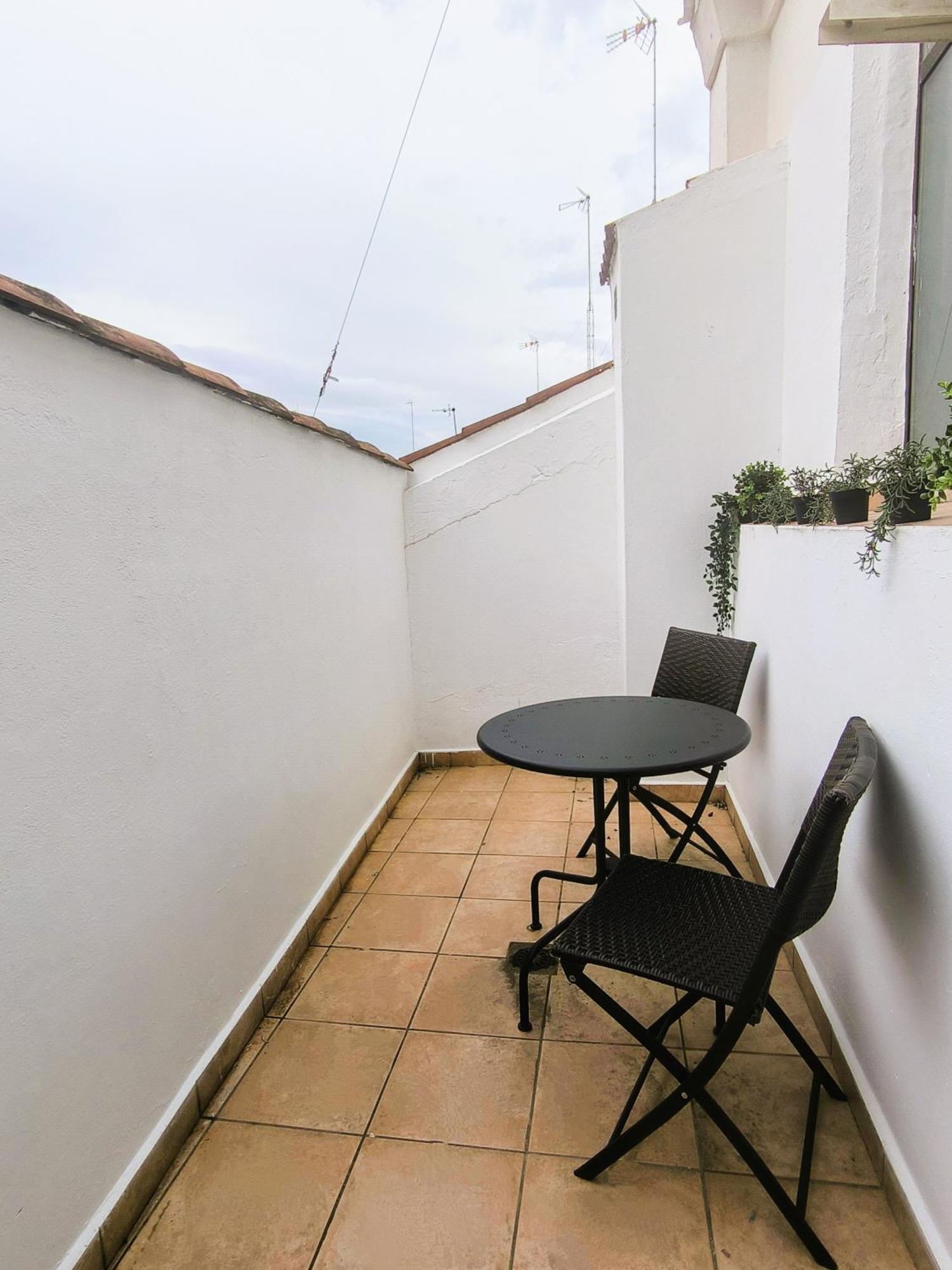 El Loft Del Casco By Alogest Apartment Zaragoza Bagian luar foto