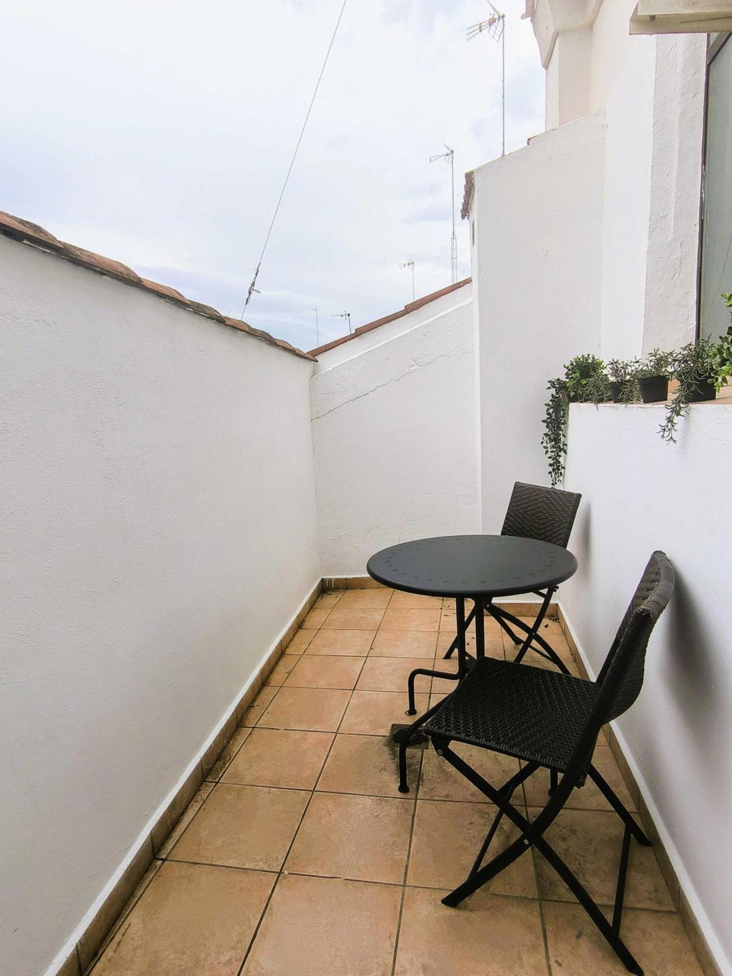 El Loft Del Casco By Alogest Apartment Zaragoza Bagian luar foto